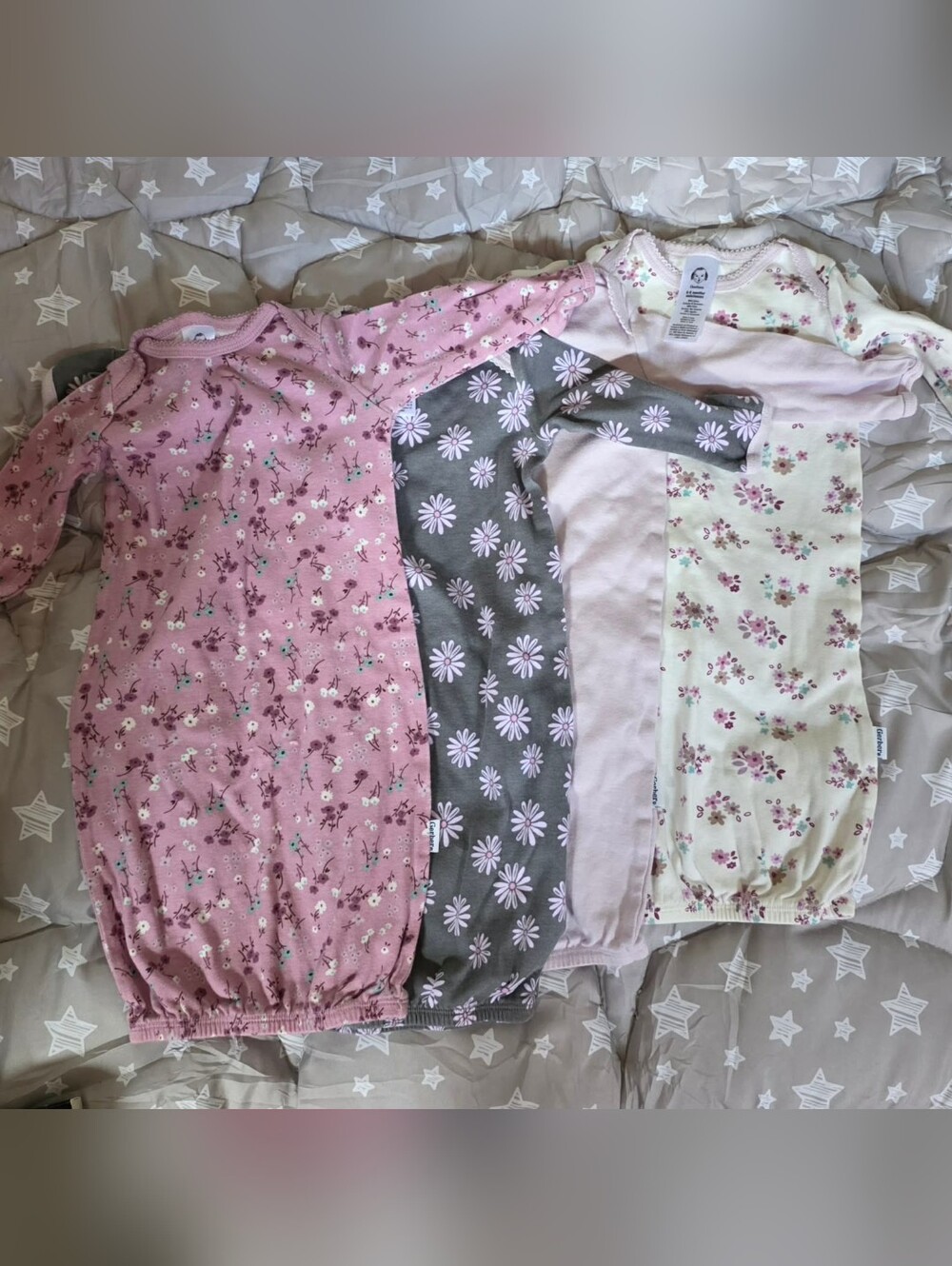 NWOT Gerber 4 Pack Night Gowns 0-6 Months